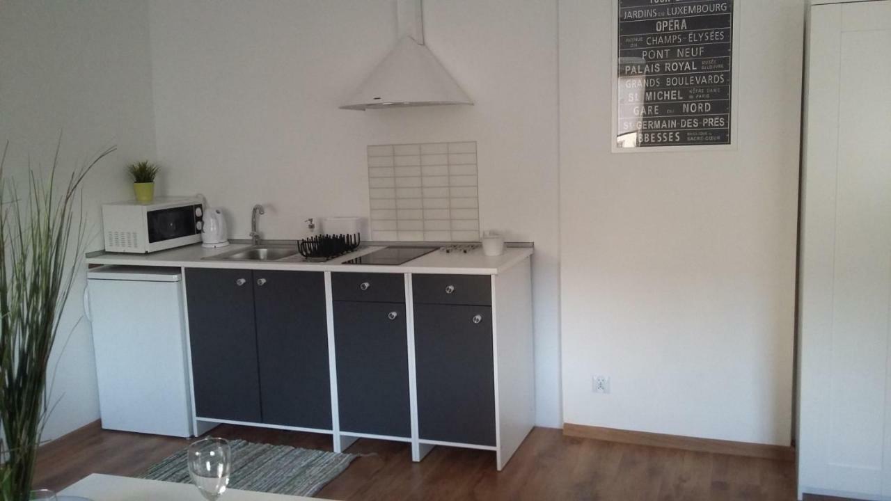 Ferienwohnung Kamienica Uniejów Exterior foto